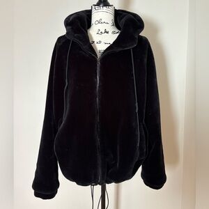 Faux Fur Women's Black Hooded Zip Front Jacket SZ XXL Cozy Winter Warm Soft